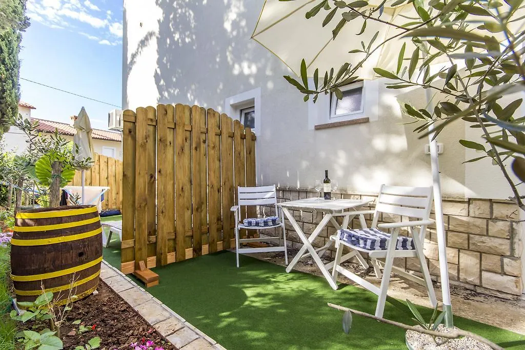 Rooms Vilena Medulin 3*,