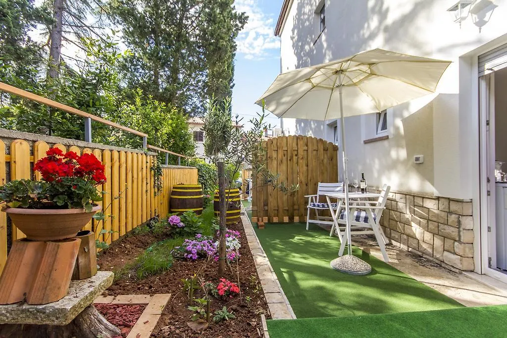 Rooms Vilena Medulin Guest house