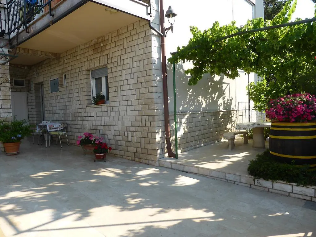 *** Guest house Rooms Vilena Medulin Croatia