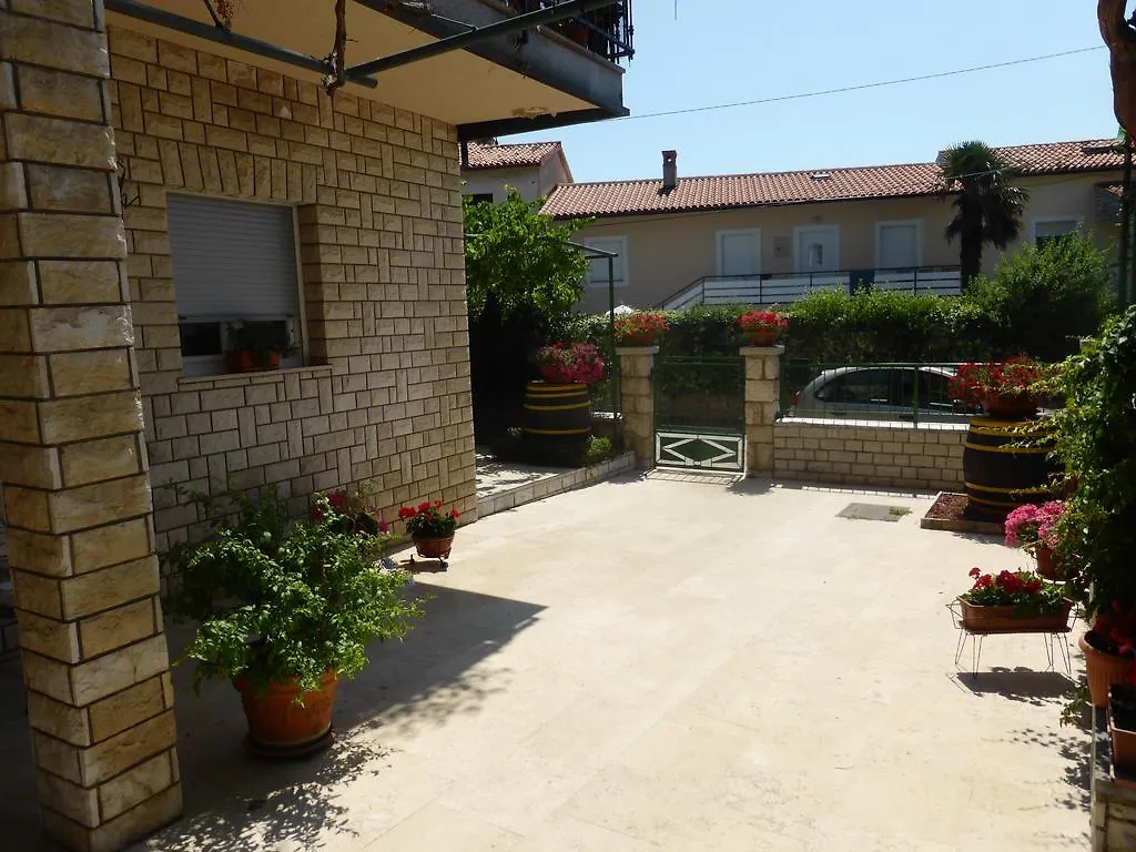 Rooms Vilena Medulin